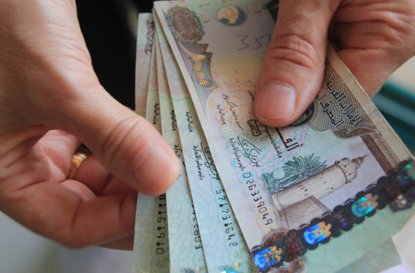  انتعاش التوظيف وزيادة الرواتب في الإمارات
