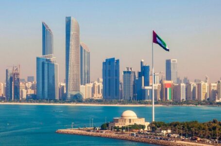 أفضل 10 تطبيقات للبحث عن وظائف في الإمارات